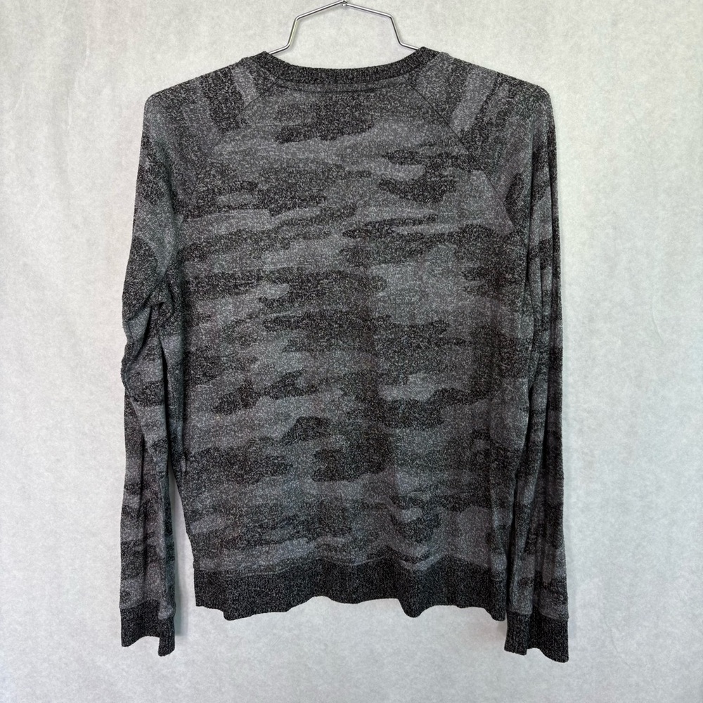 Lucky Brand Women's Pajama Shirt Size Small Camo White Long Sleeve Top - Picture 2 of 4